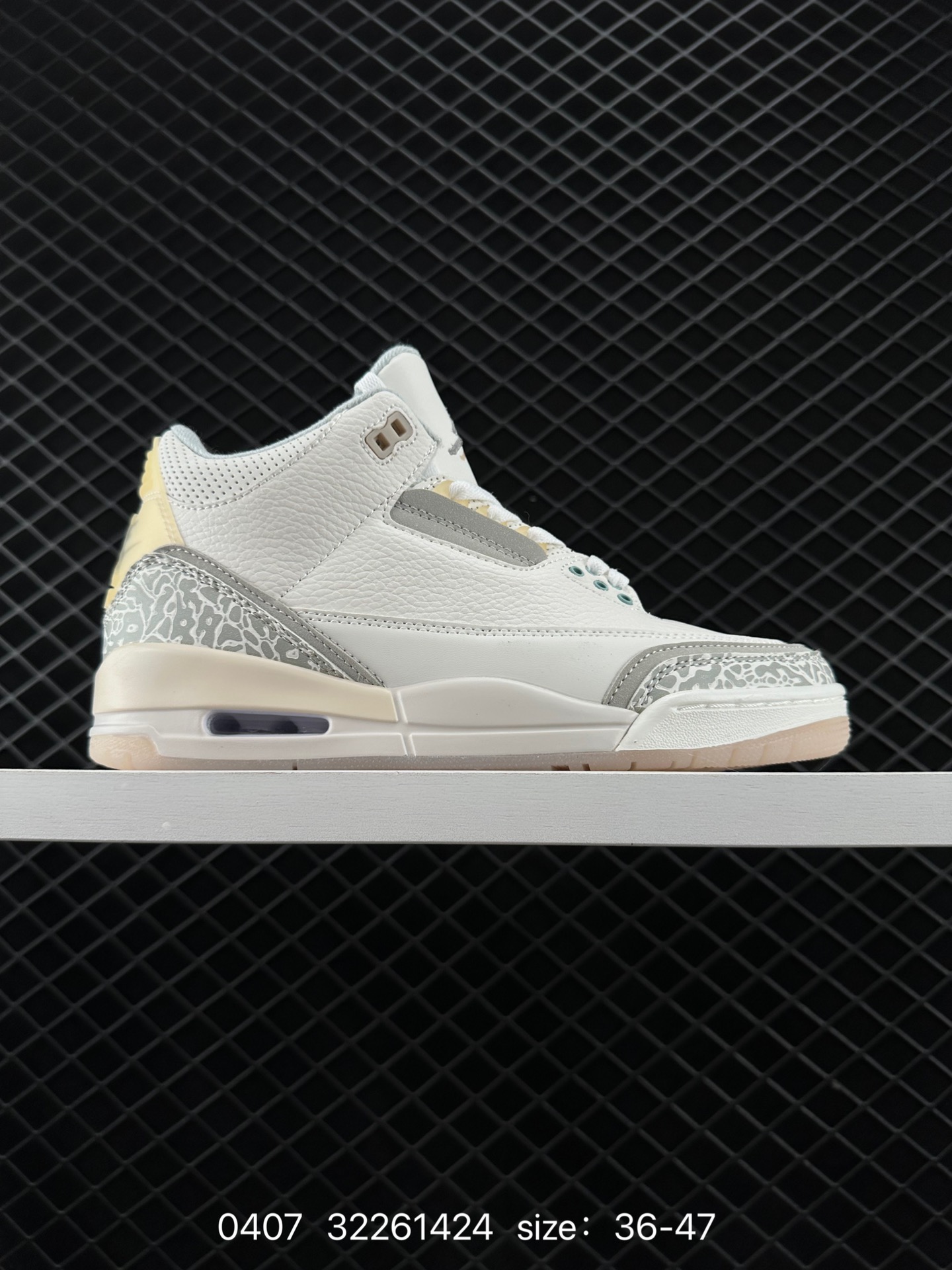 NIKE Air Jordan 3 Retro